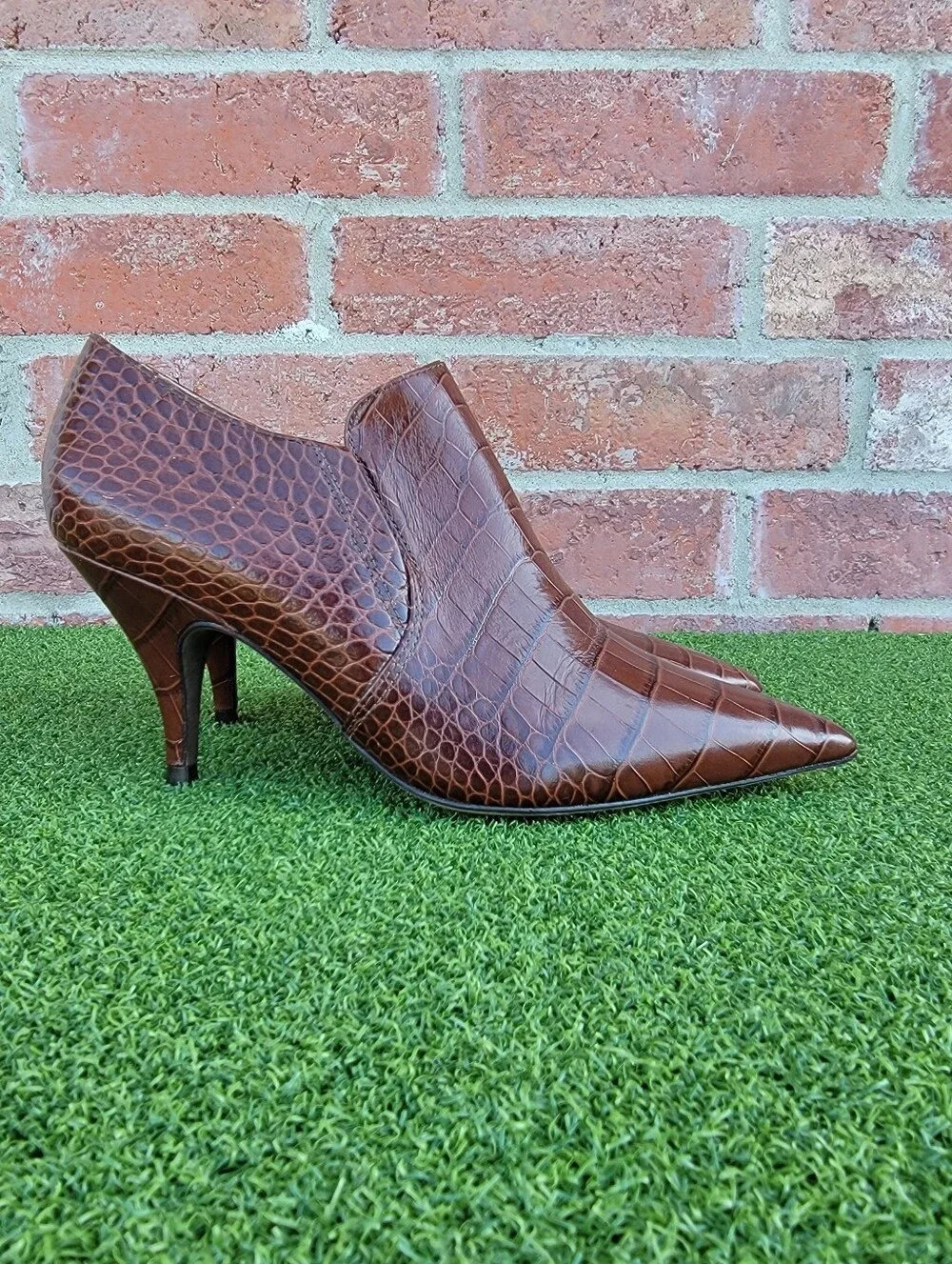 Women's Tory Burch Brown Croc-Embossed Pointed Toe Slip-On Heels ~ US Size 7M